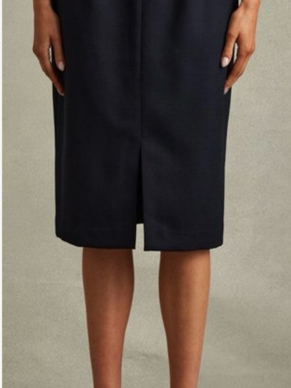 Reiss Hallie Textured Pencil Midi Suit Skirt in Navy - Picture 3 of 9